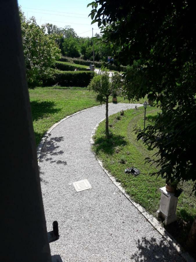 Tenuta Crescentini-Vallemura ,Appartamenti Con Entrata Indipendente سان دونا دي بيافي المظهر الخارجي الصورة